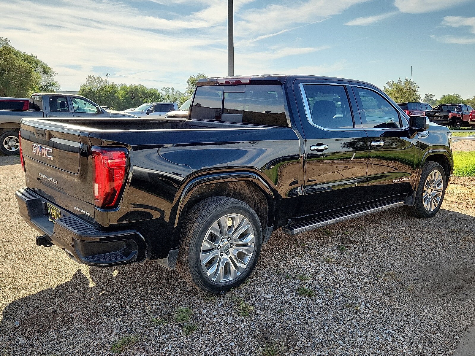2022 Gmc Sierra 1500 Limited Denali photo 3