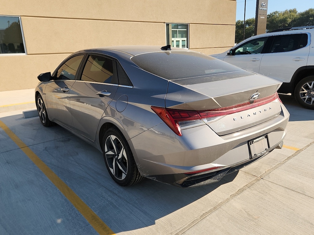 Used 2022 Hyundai Elantra SEL Sedan