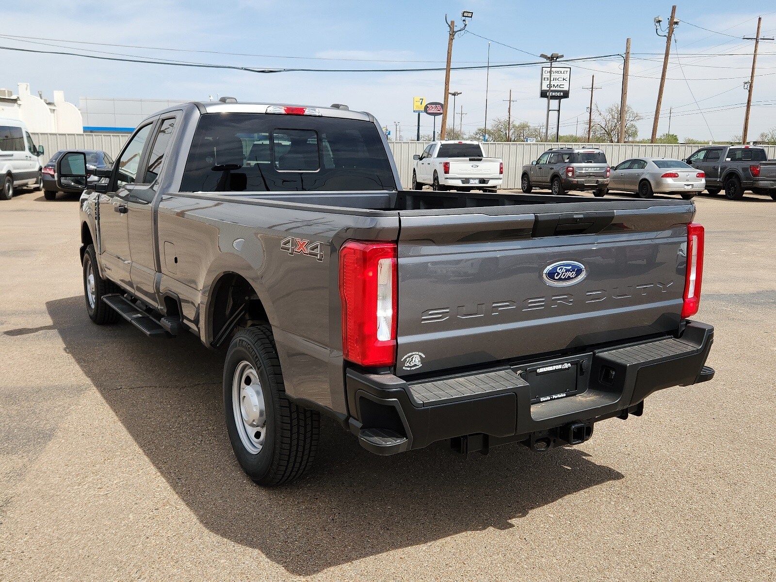 2025 Ford F-250 photo 3