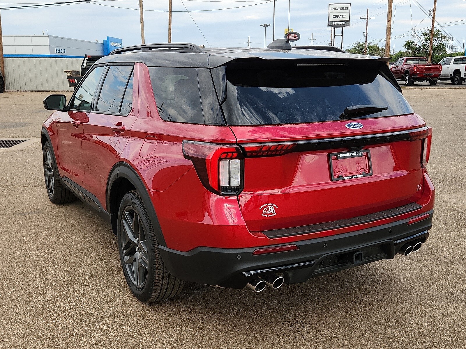 2025 Ford Explorer ST photo 3