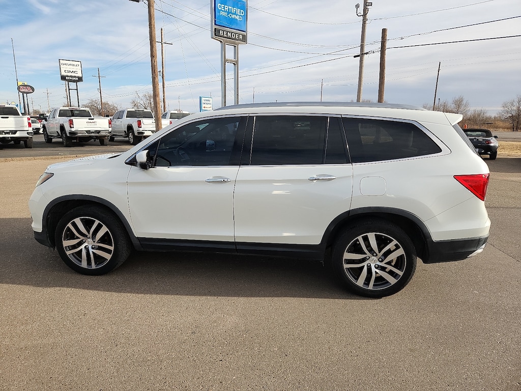 Used 2016 Honda Pilot Touring AWD SUV