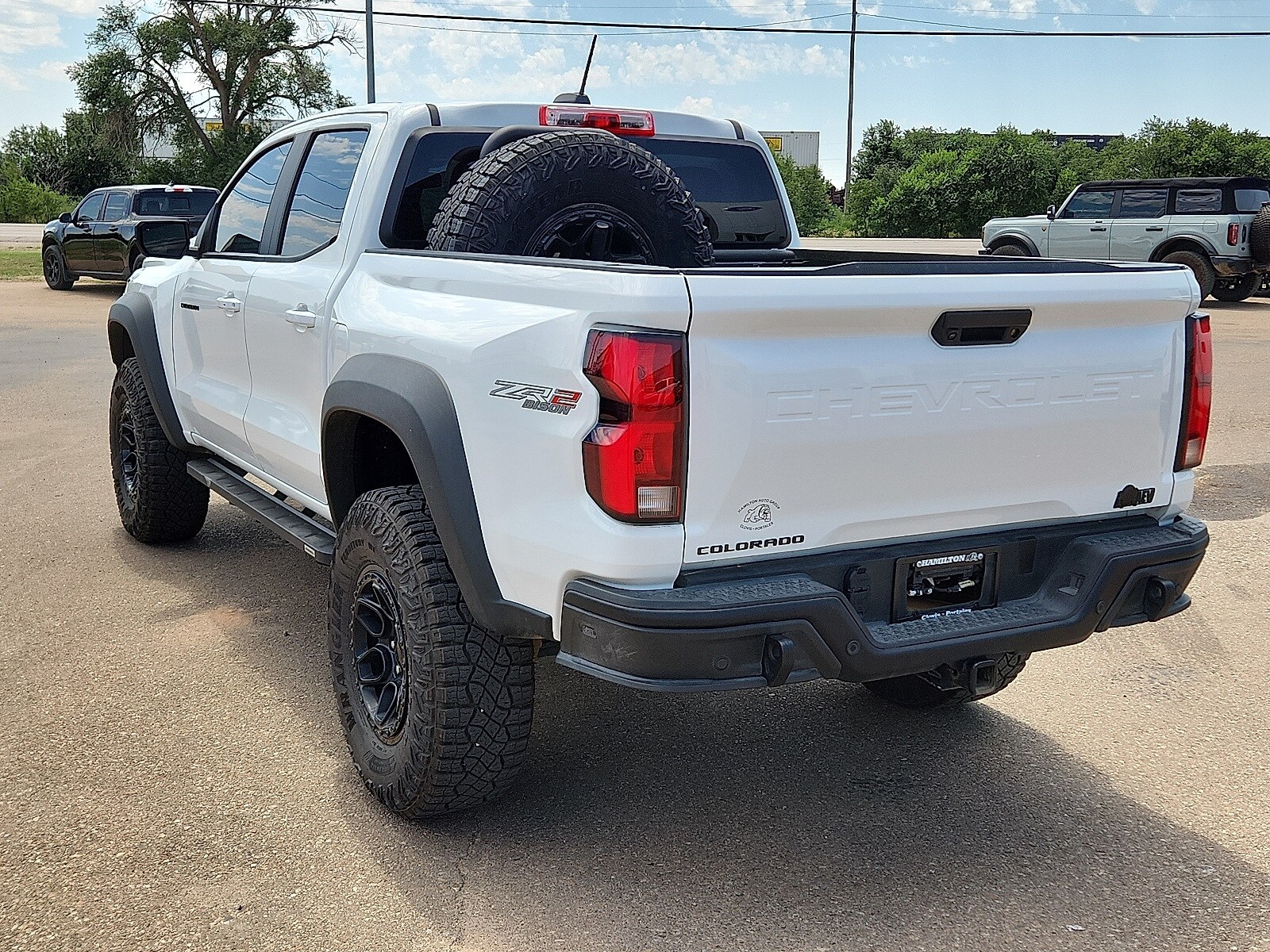 2024 Chevrolet Colorado ZR2 photo 2