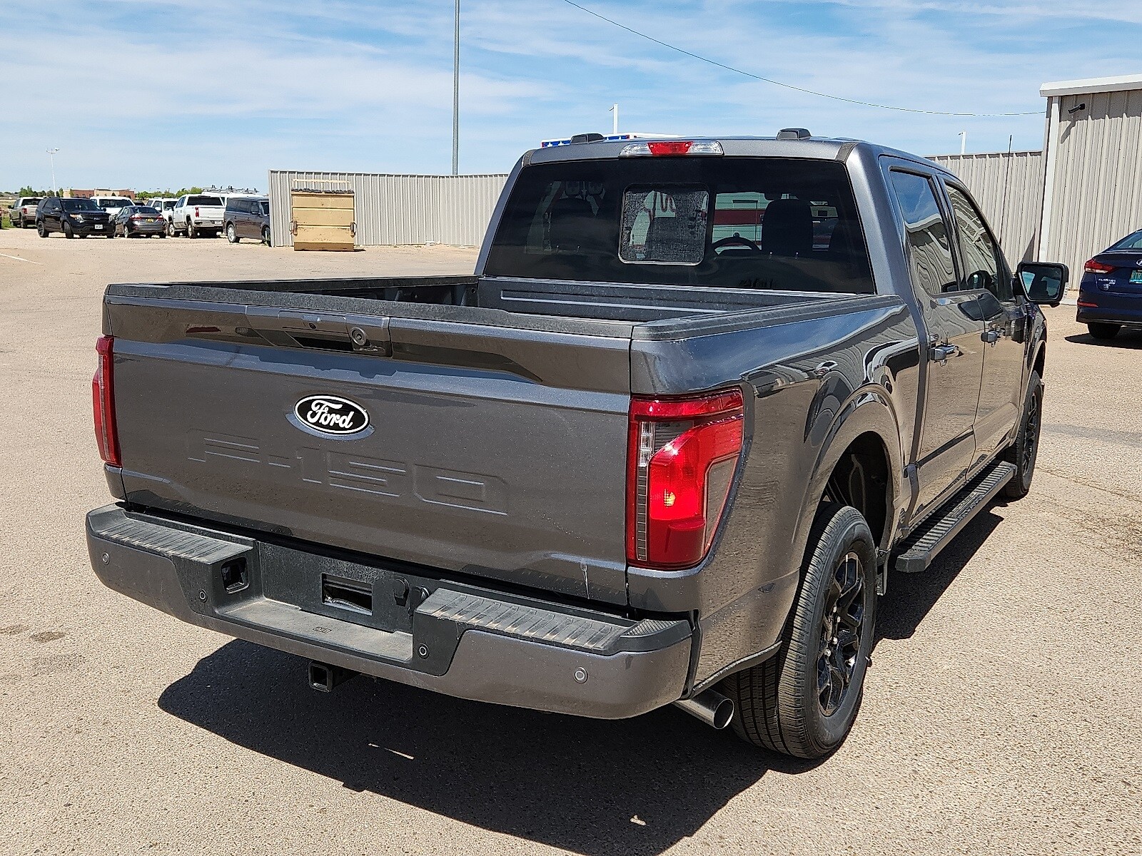 2025 Ford F-150 XLT photo 4
