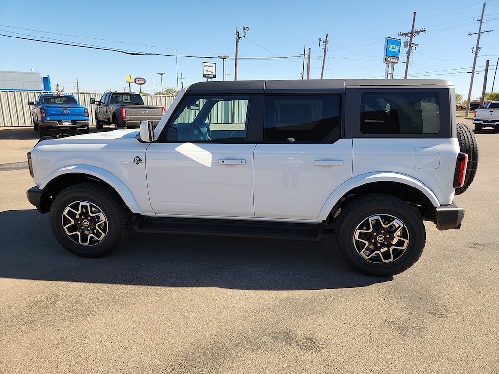 New 2025 Ford Bronco Outer Banks SUV
