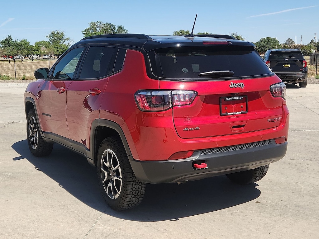 Used 2025 Jeep Compass Trailhawk SUV