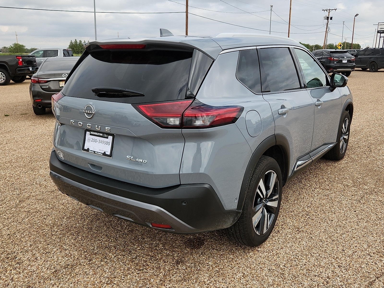 2023 Nissan Rogue SL photo 4