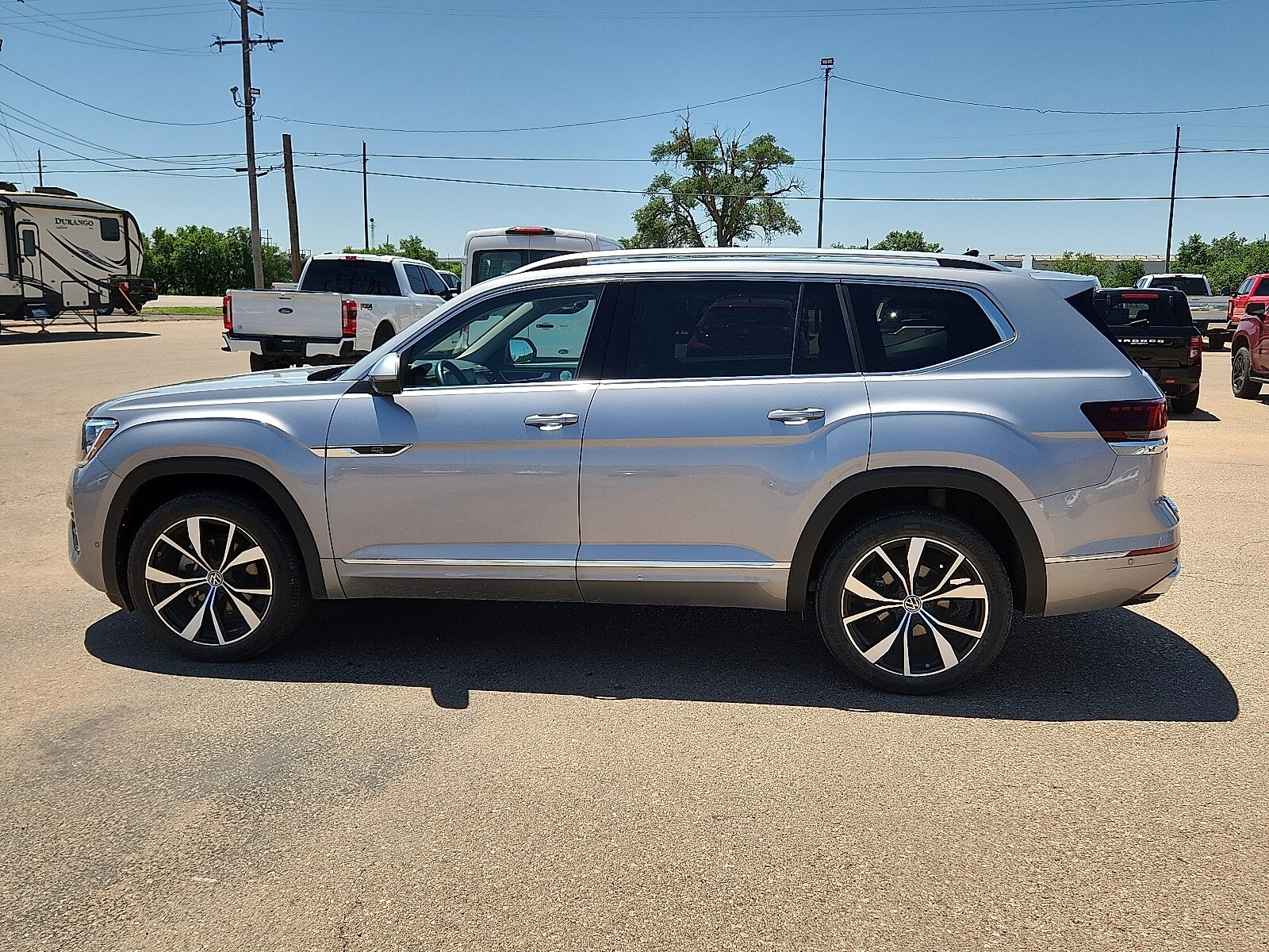 Used 2024 Volkswagen Atlas SEL Premium R-Line with VIN 1V2FR2CA1RC520976 for sale in Clovis, NM
