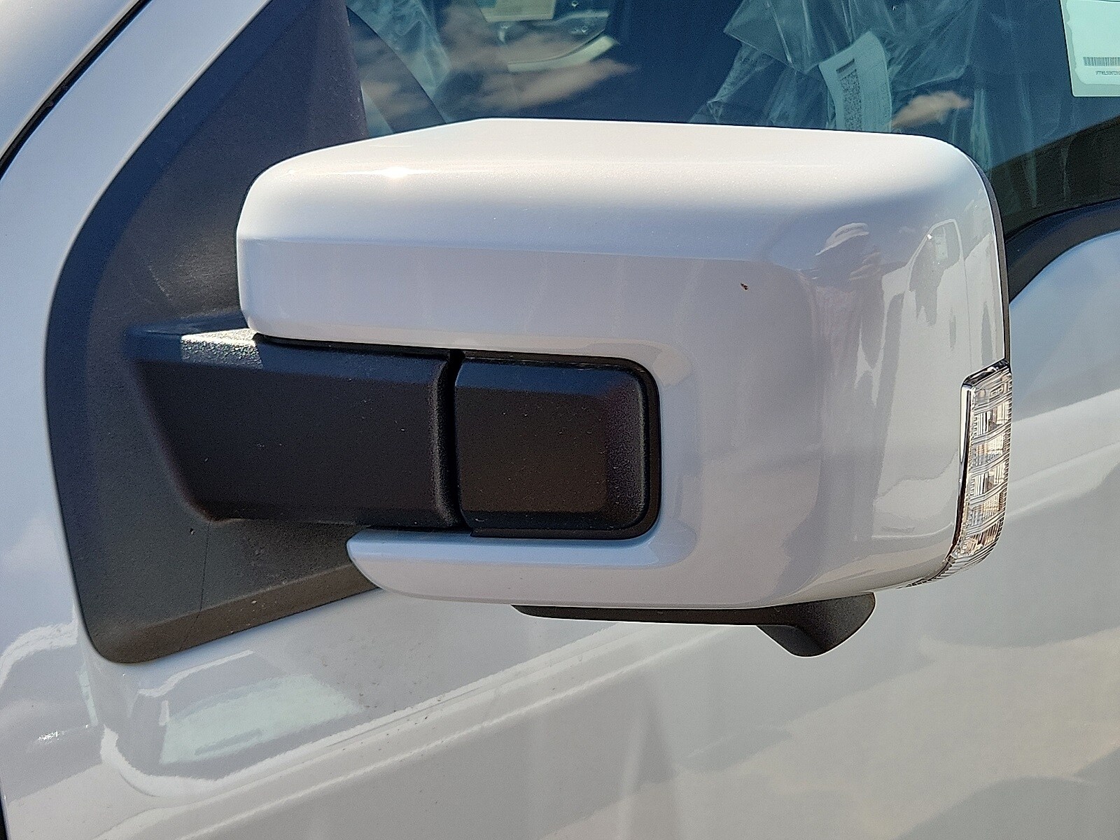 2025 Ford F-150 Lariat photo 4
