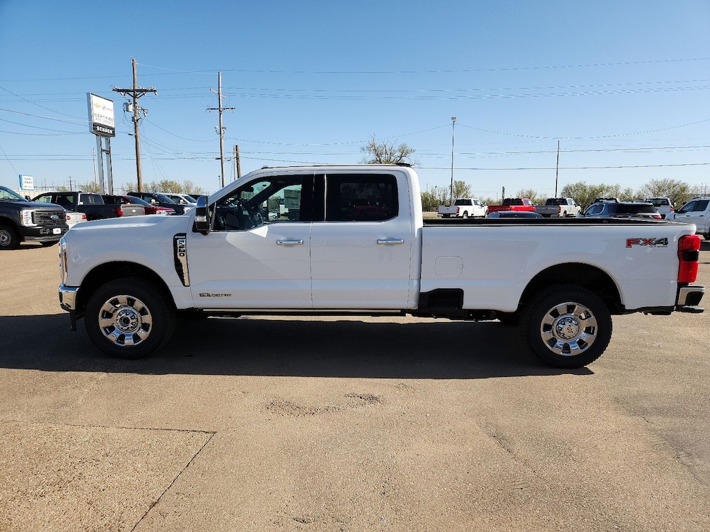 New 2025 Ford F-250 Truck Crew Cab