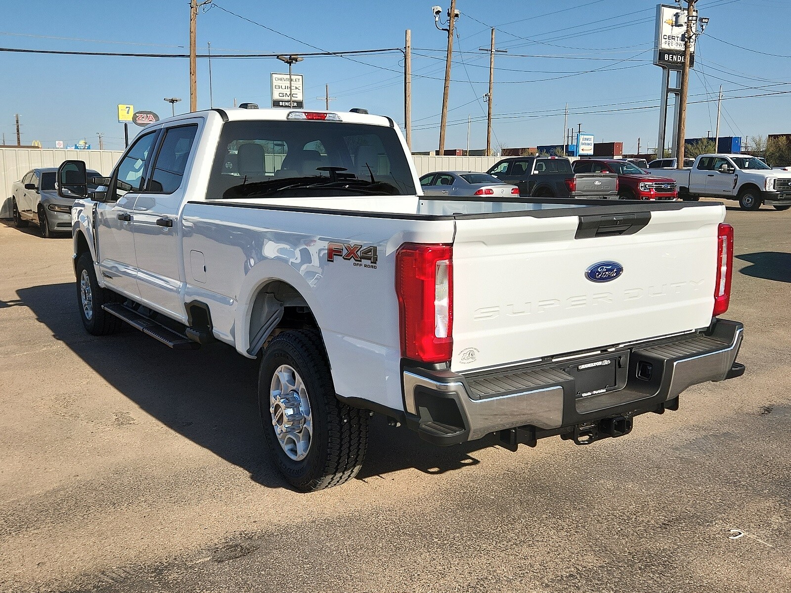 2025 Ford F-350 XLT photo 3