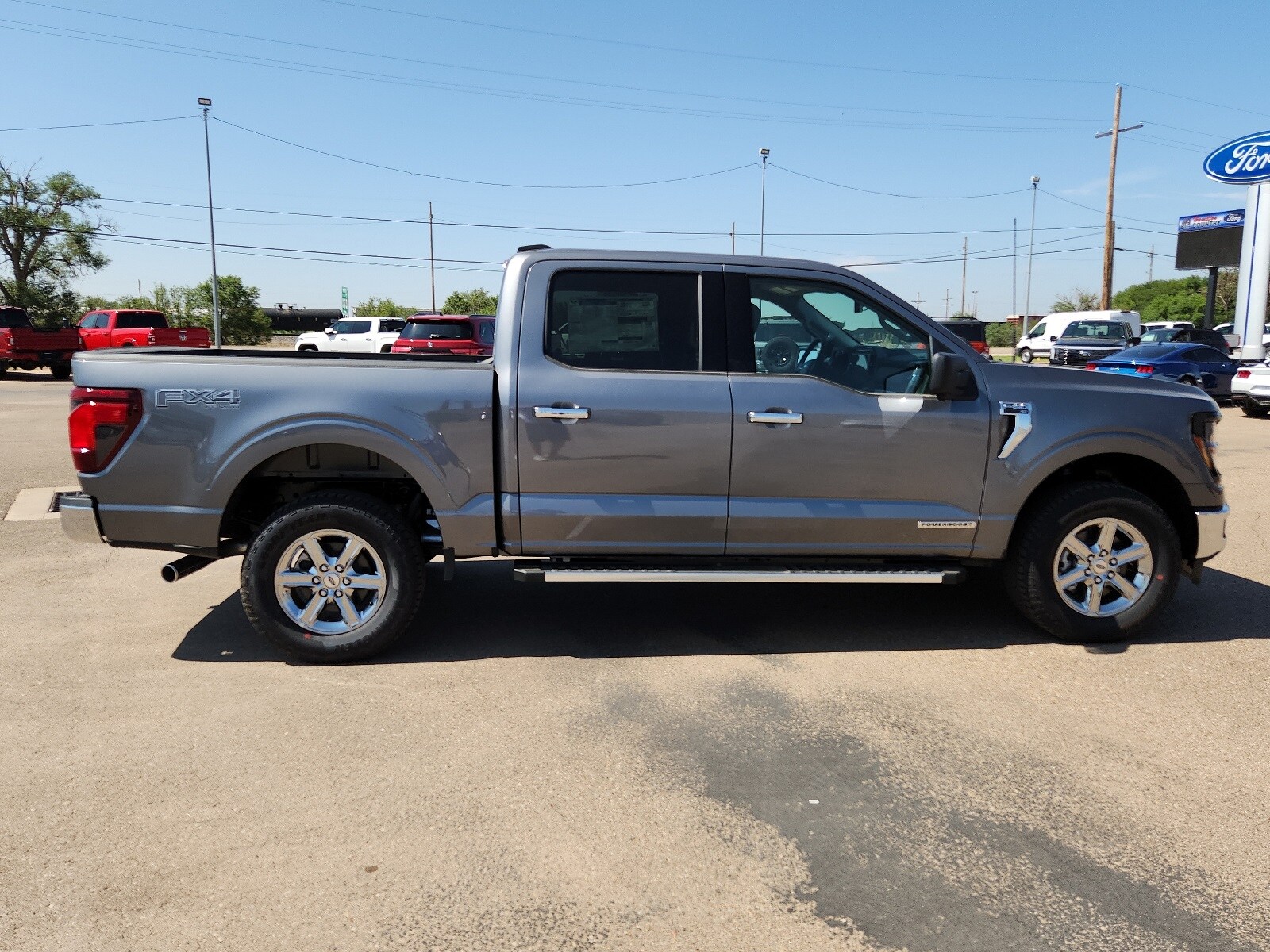 2024 Ford F-150 XLT photo 3