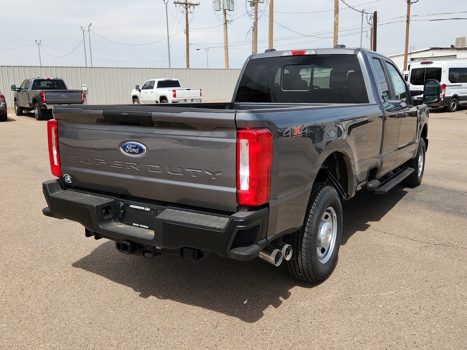 2025 Ford F-250 photo 4