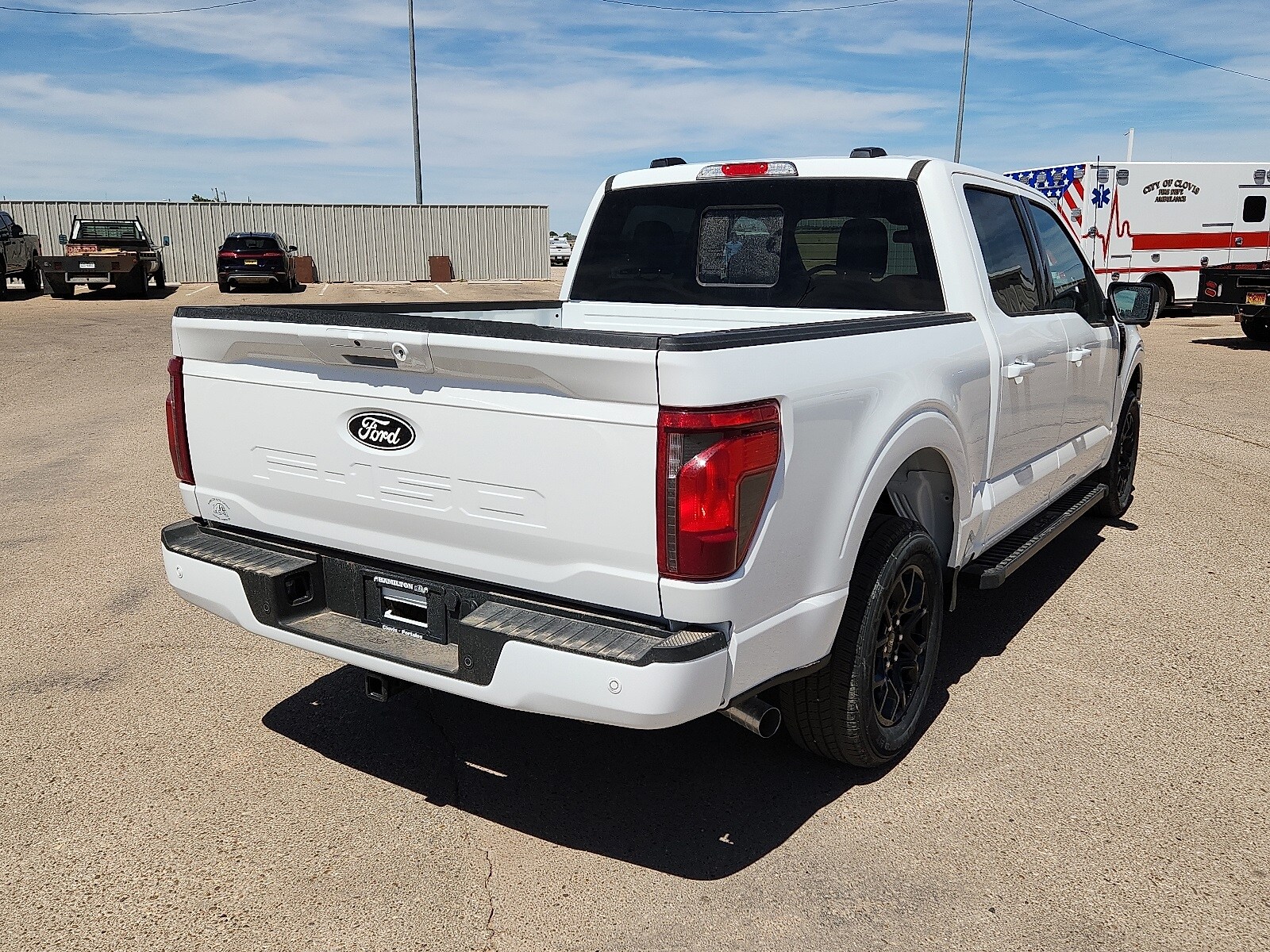 2025 Ford F-150 XLT photo 4