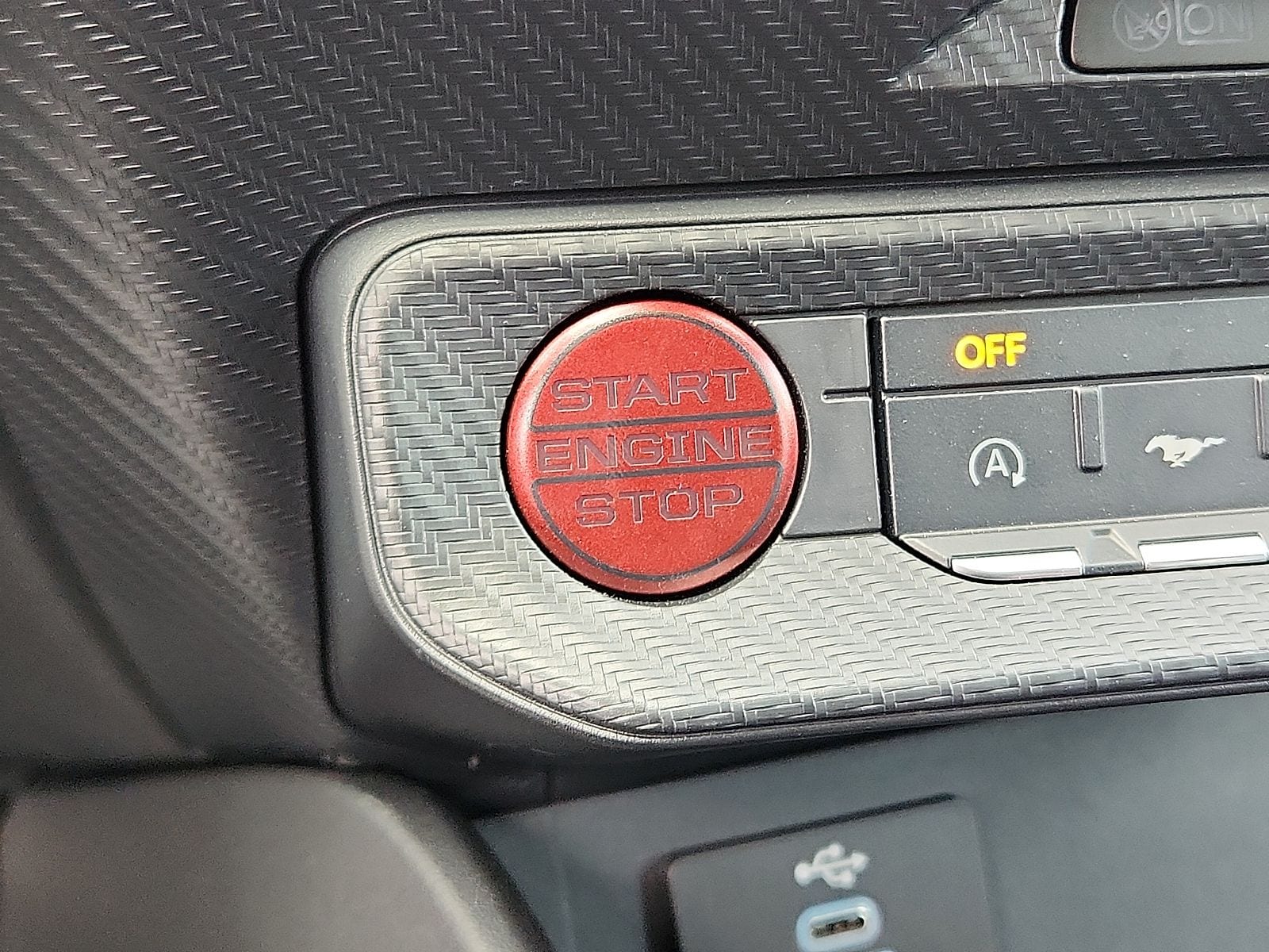 2025 Ford Mustang GT Premium Convertible - Photo 18