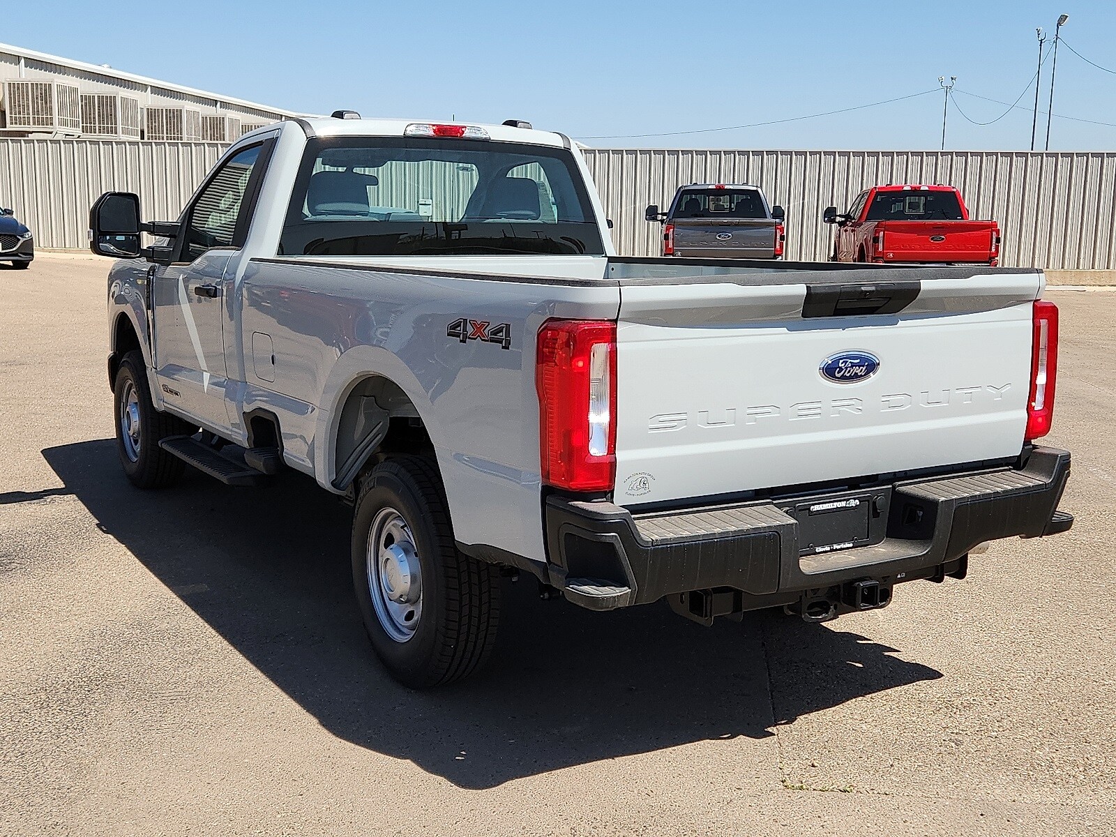 2025 Ford F-250 photo 3