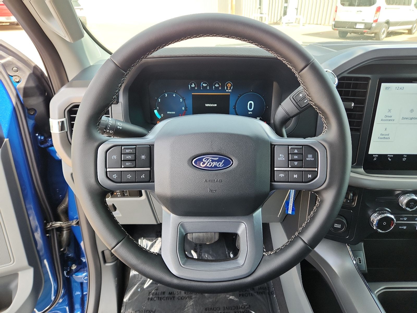 2025 Ford F-150 XLT - Photo 15