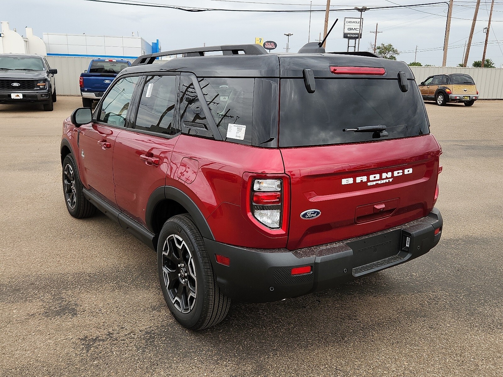 2025 Ford Bronco Sport Outer Banks photo 3