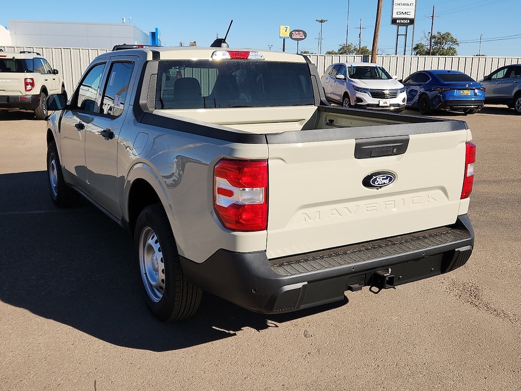 New 2025 Ford Maverick XL Truck SuperCrew