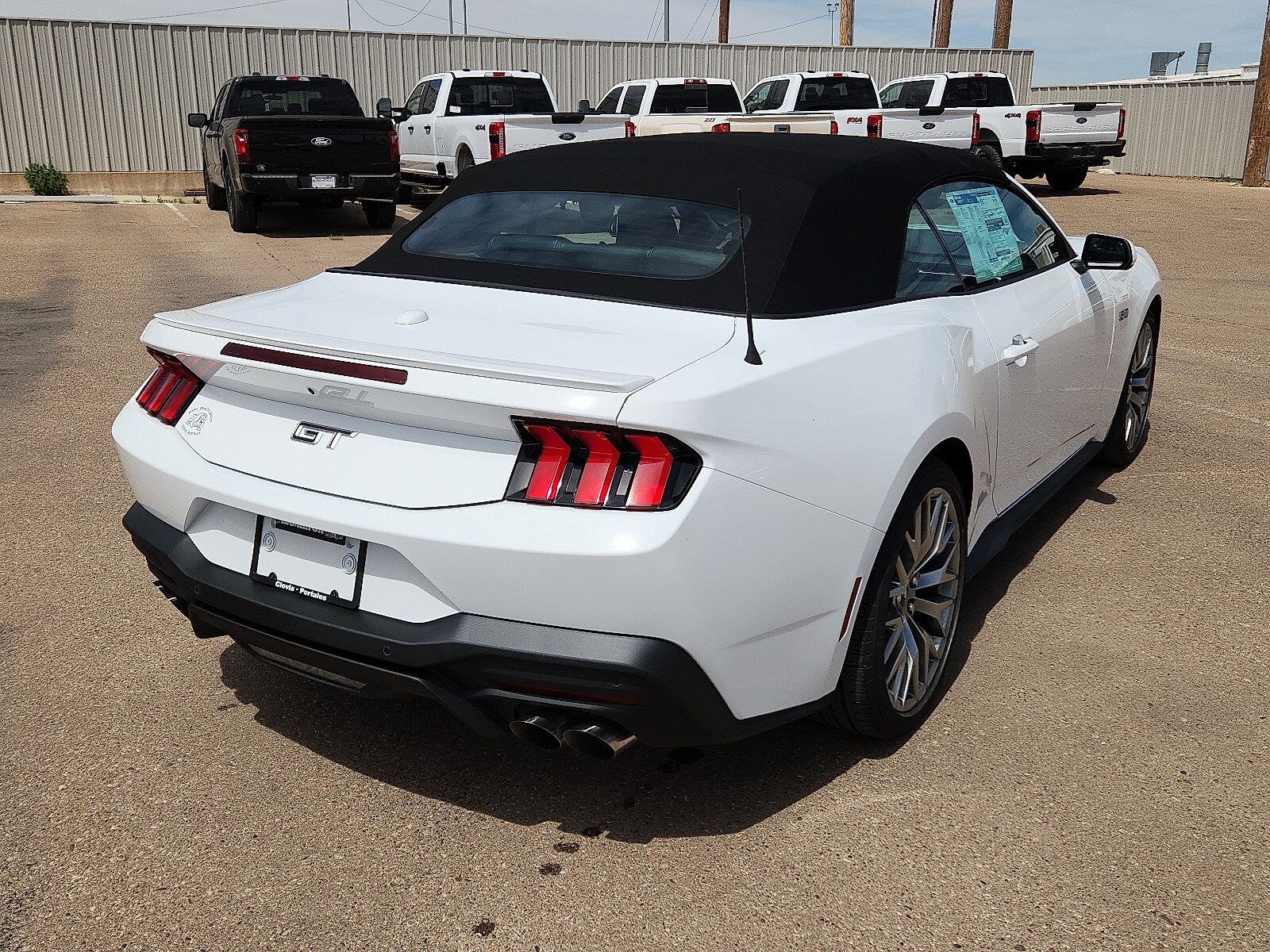 2025 Ford Mustang GT Premium Convertible photo 3