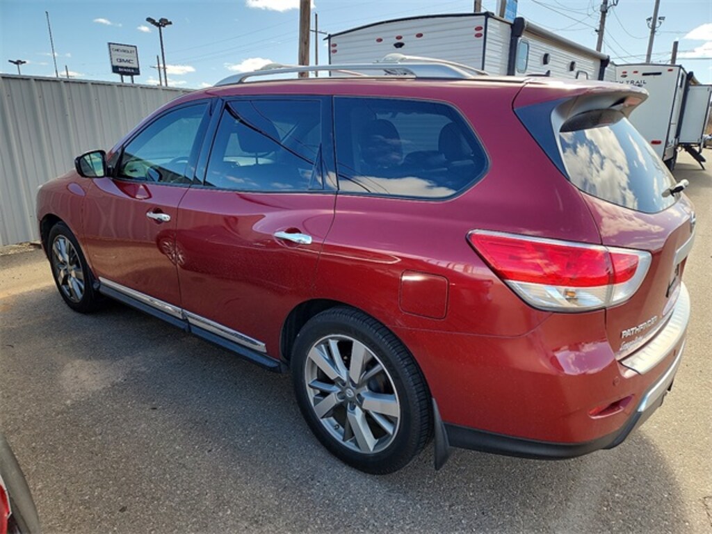 Used 2015 Nissan Pathfinder Platinum SUV