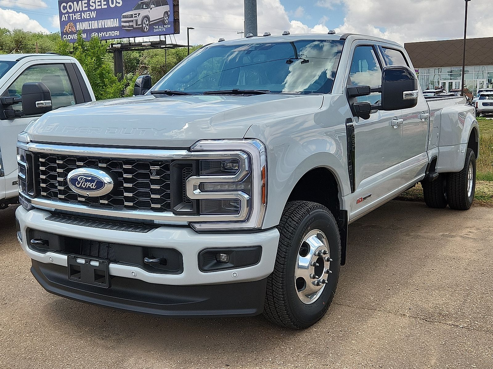 2026 Ford F-350 Platinum 4x4 Crew Cab 8' Box DRW's photo