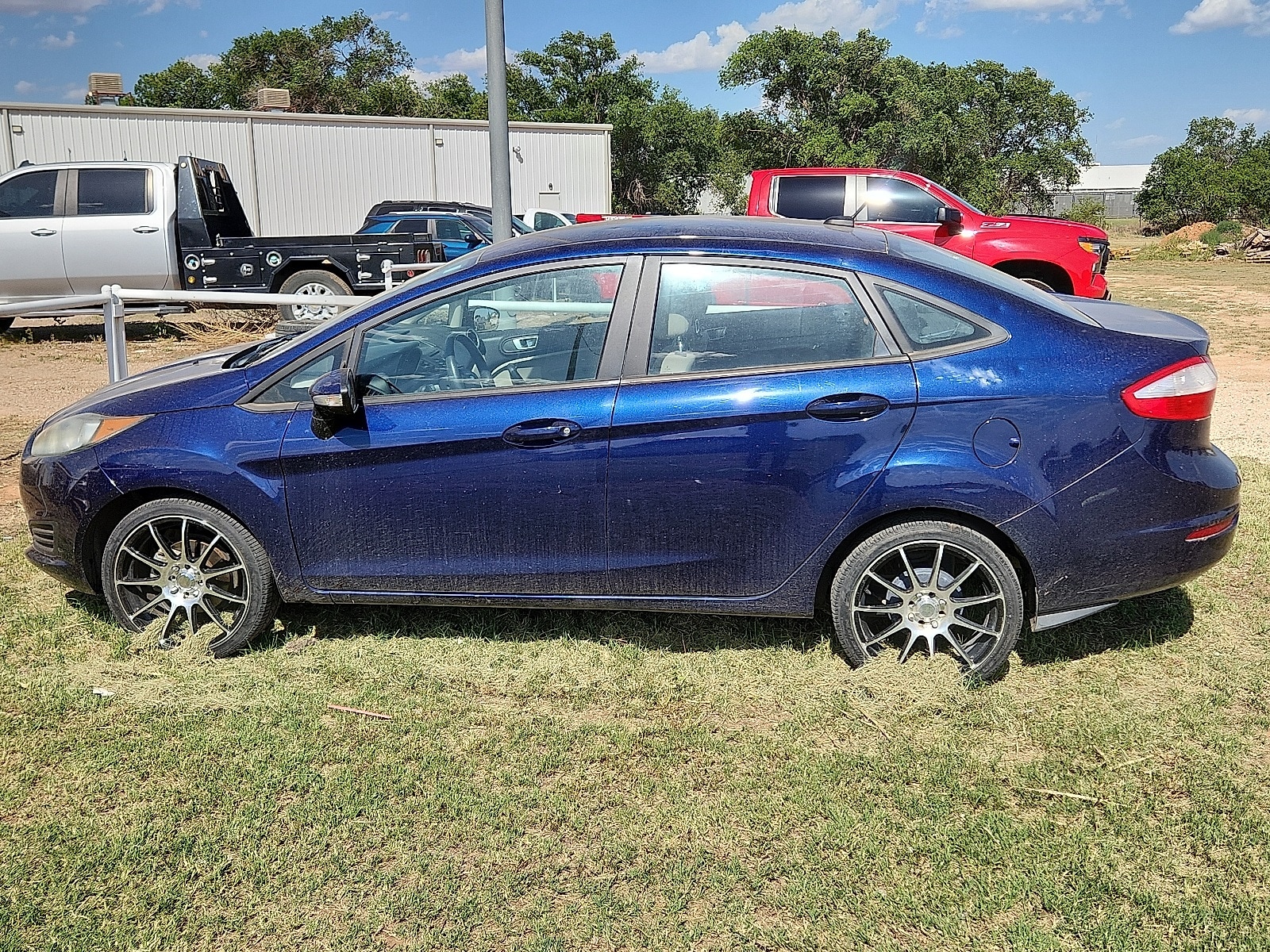 Used 2016 Ford Fiesta SE with VIN 3FADP4BJ4GM184933 for sale in Clovis, NM