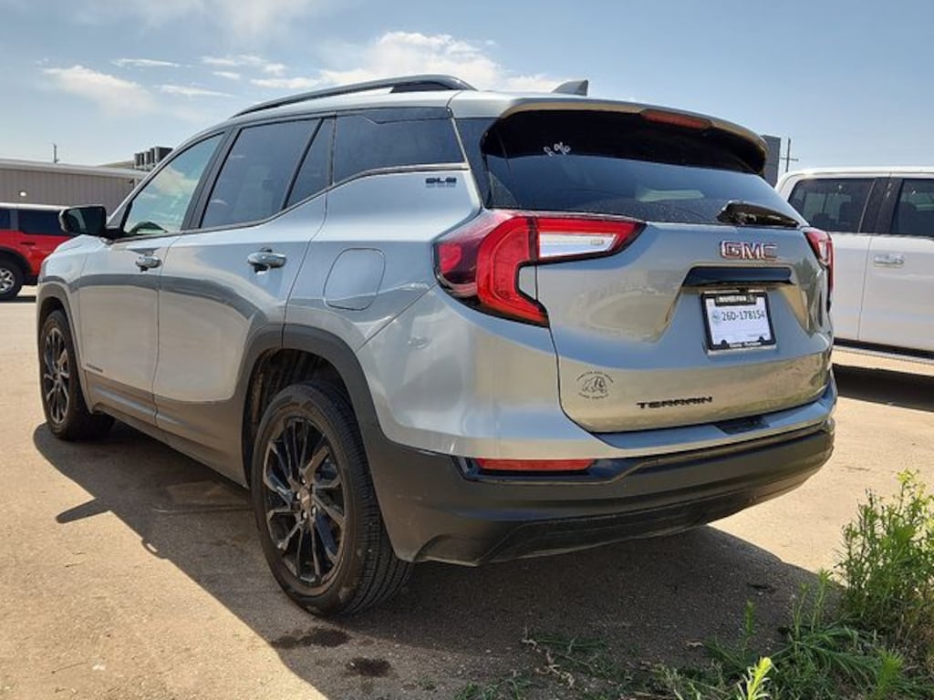 Used 2024 GMC Terrain SLE SUV