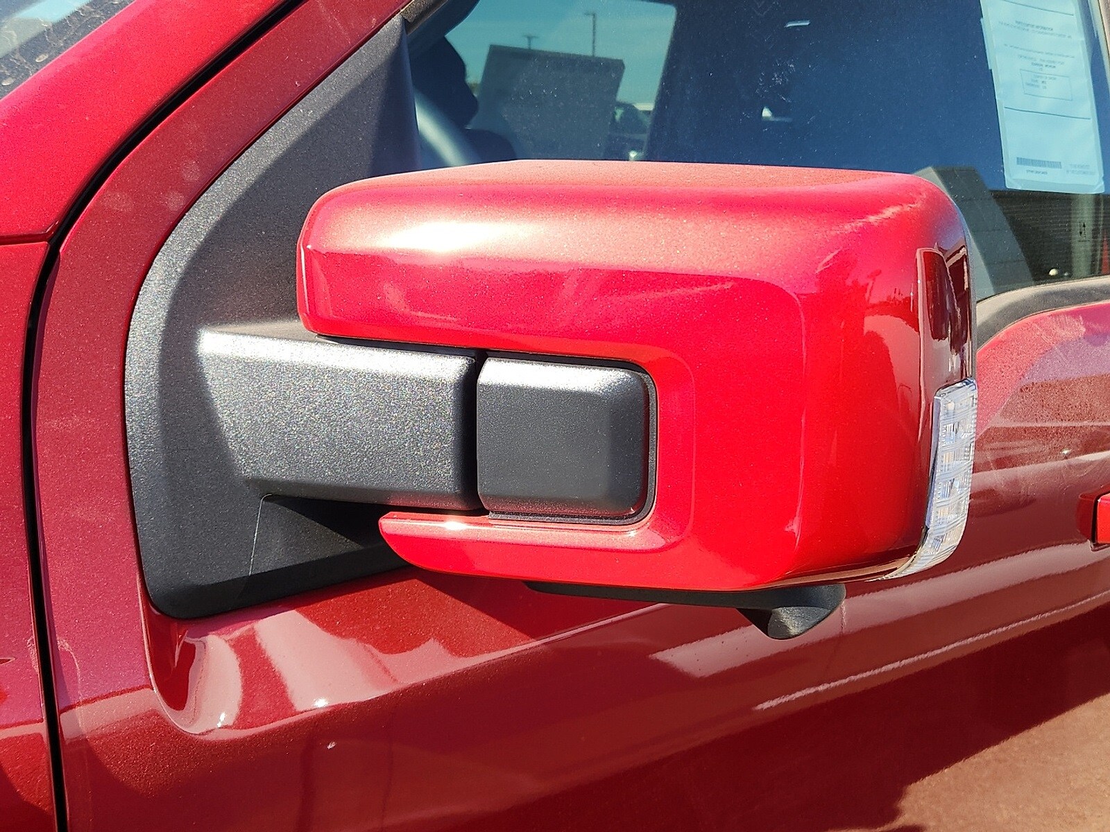 2025 Ford F-150 Platinum photo 4