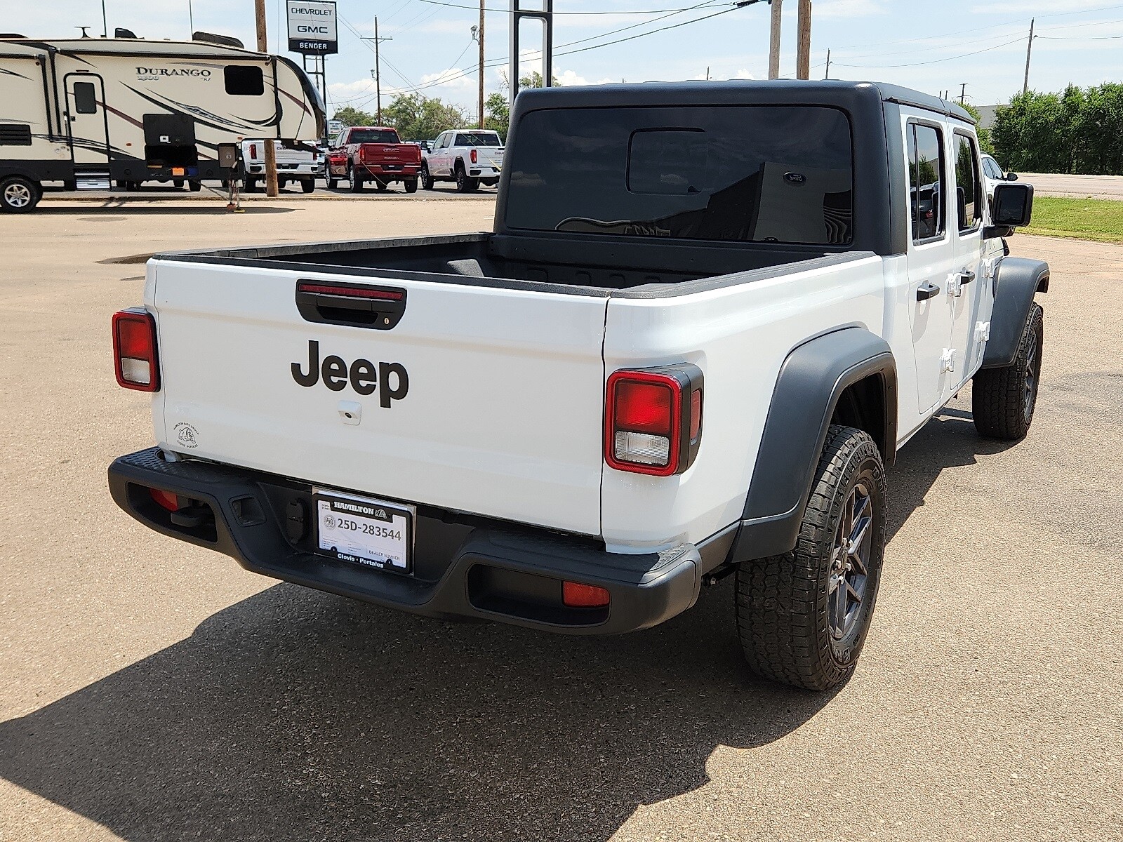 2025 Jeep Gladiator Sport photo 3