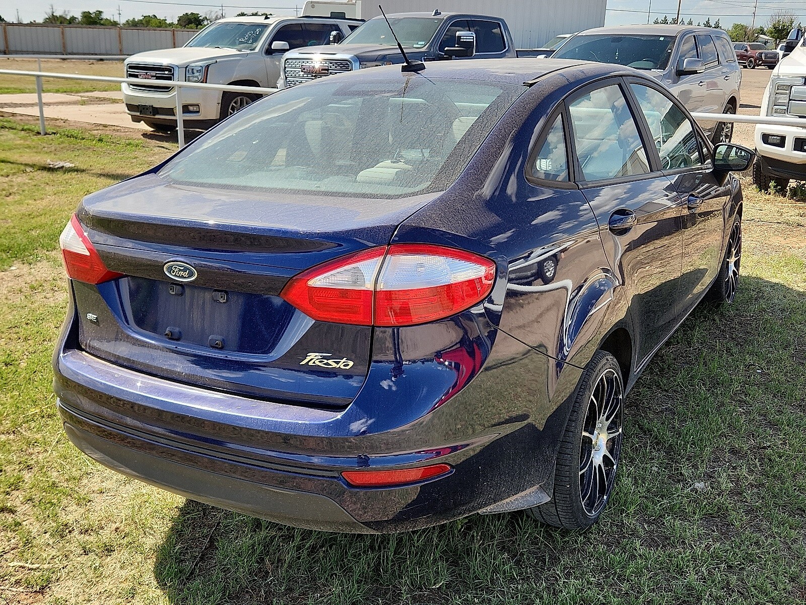 2016 Ford Fiesta SE photo 4