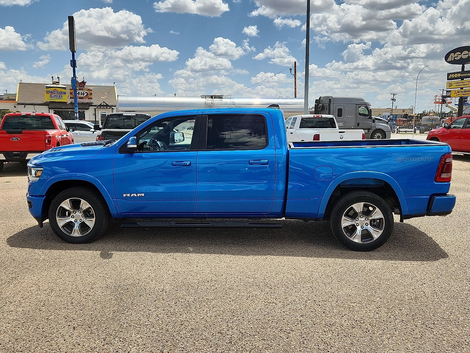 Used 2022 RAM Ram 1500 Pickup Laramie with VIN 1C6SRFRT6NN396824 for sale in Clovis, NM