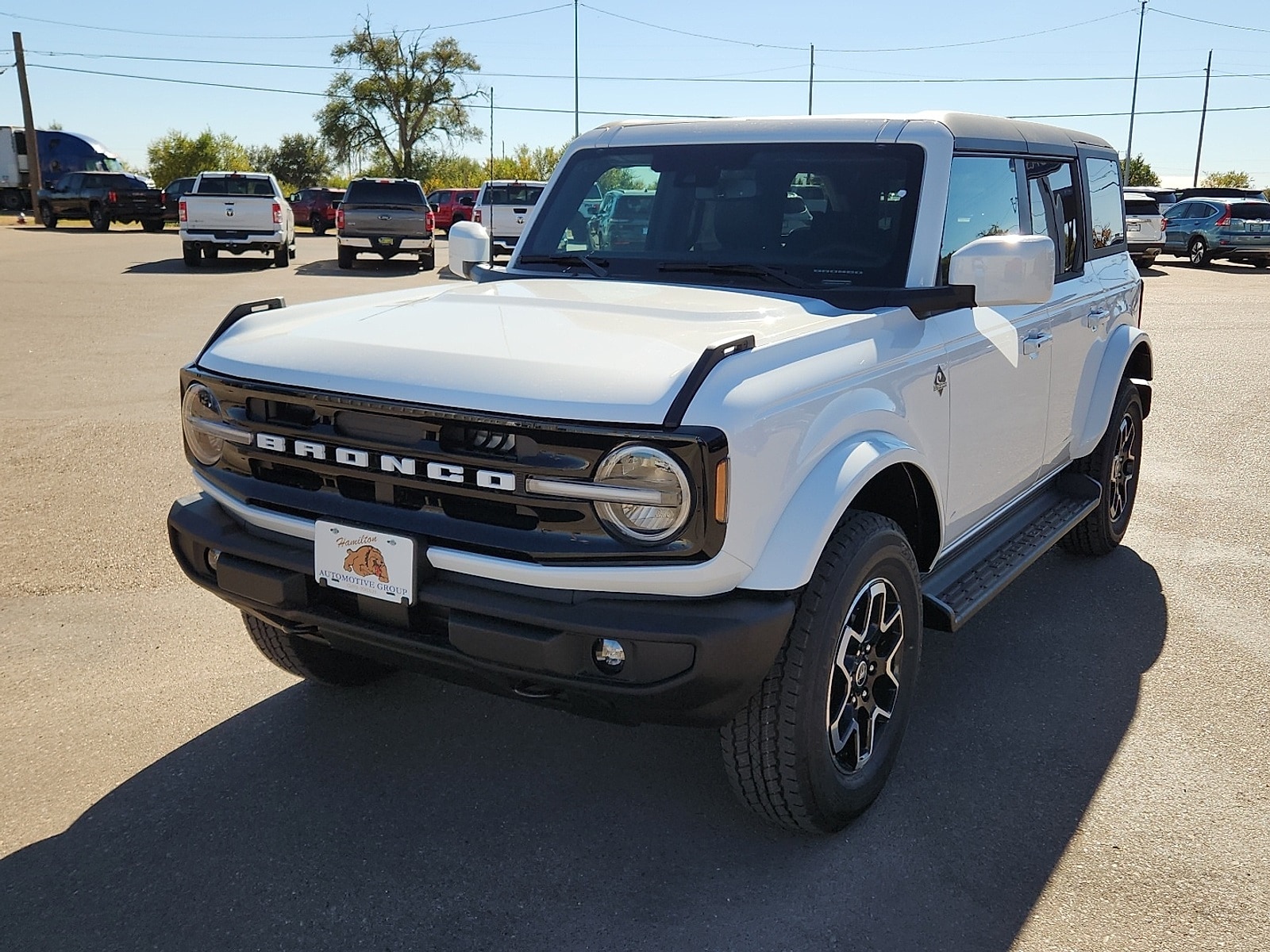 2025 Ford Bronco 4-Door Outer Banks's photo