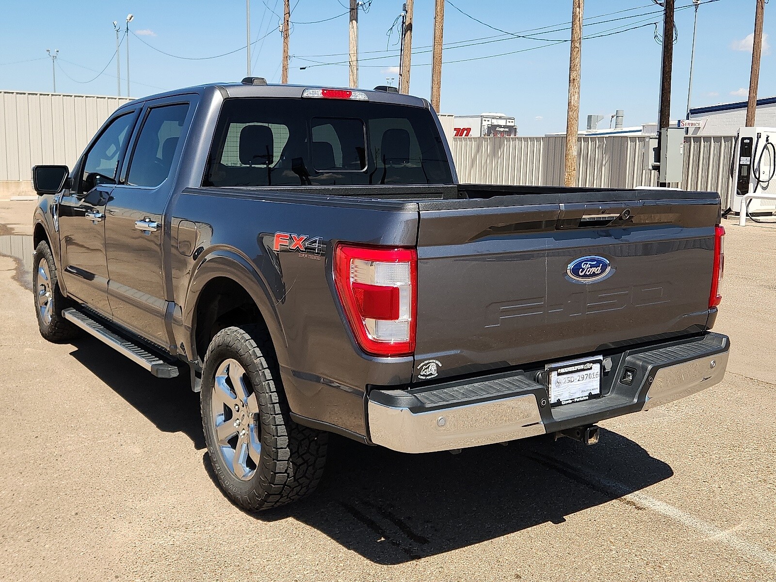 2023 Ford F-150 Lariat photo 3