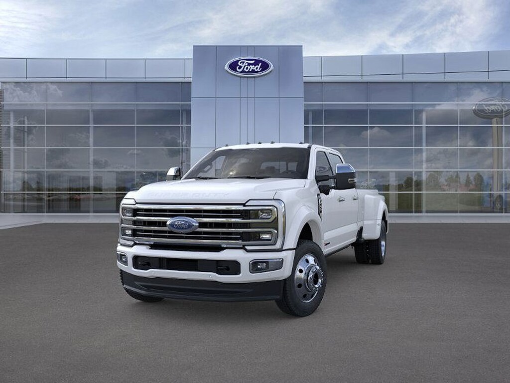 New 2025 Ford F-450 Truck Crew Cab