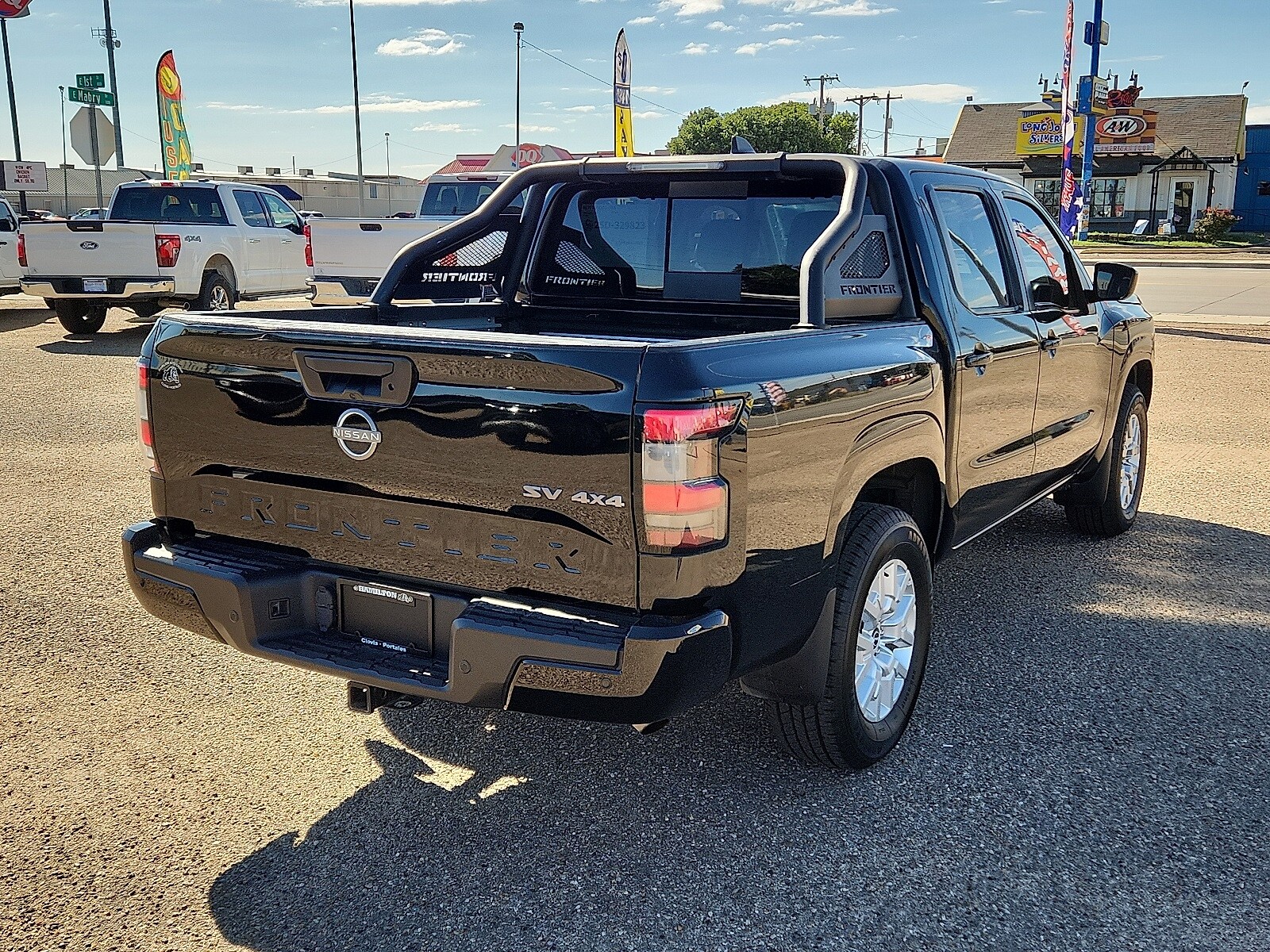 2023 Nissan Frontier SV photo 4