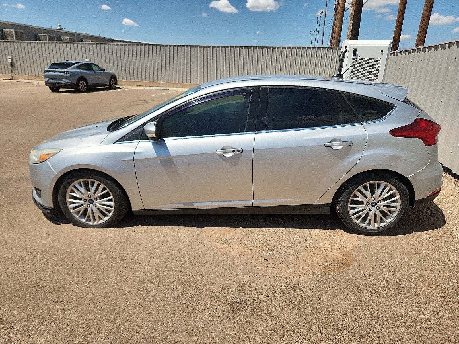 Used 2015 Ford Focus Titanium with VIN 1FADP3N23FL278199 for sale in Clovis, NM