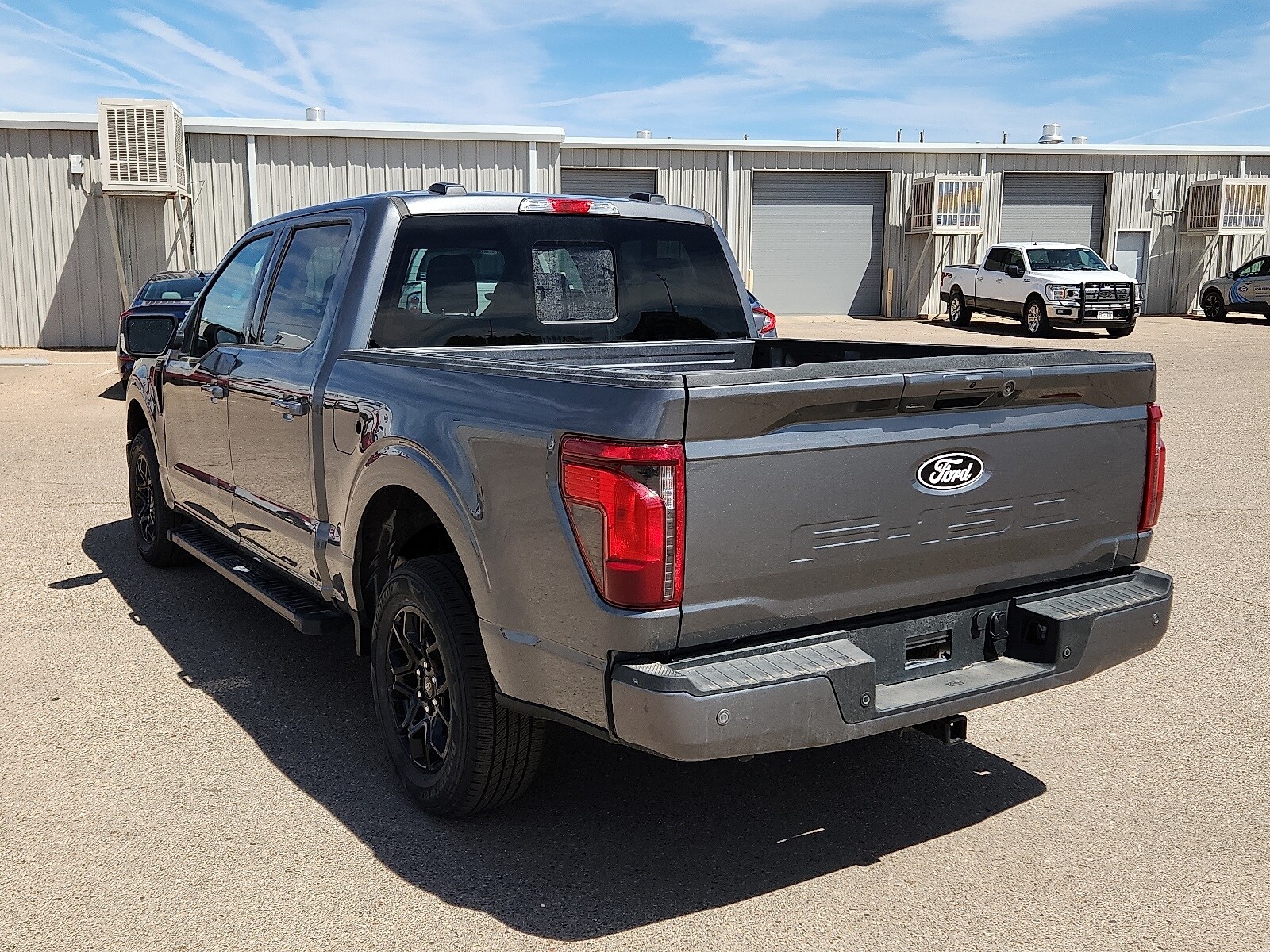 2025 Ford F-150 XLT photo 3