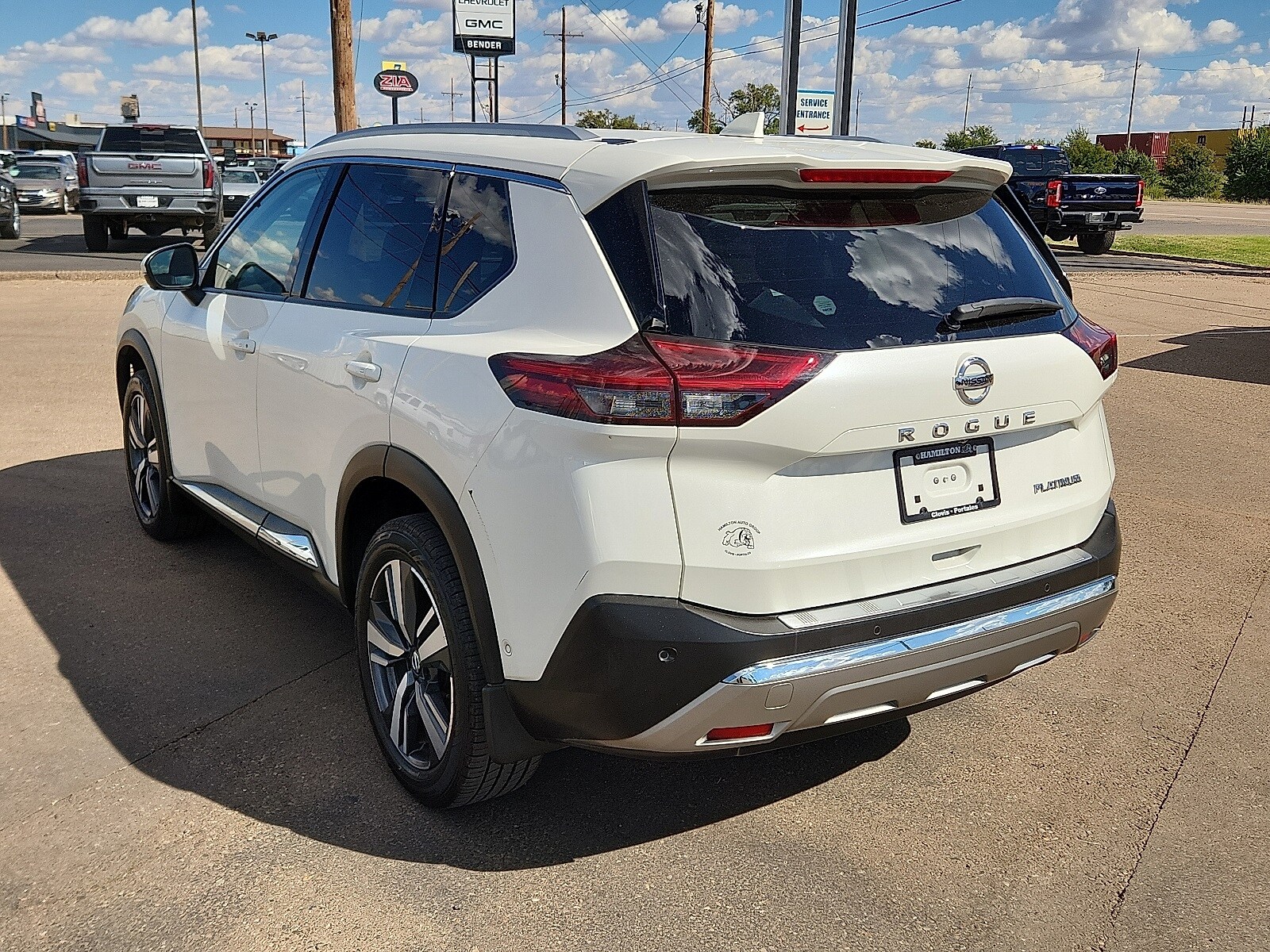 2021 Nissan Rogue Platinum photo 3