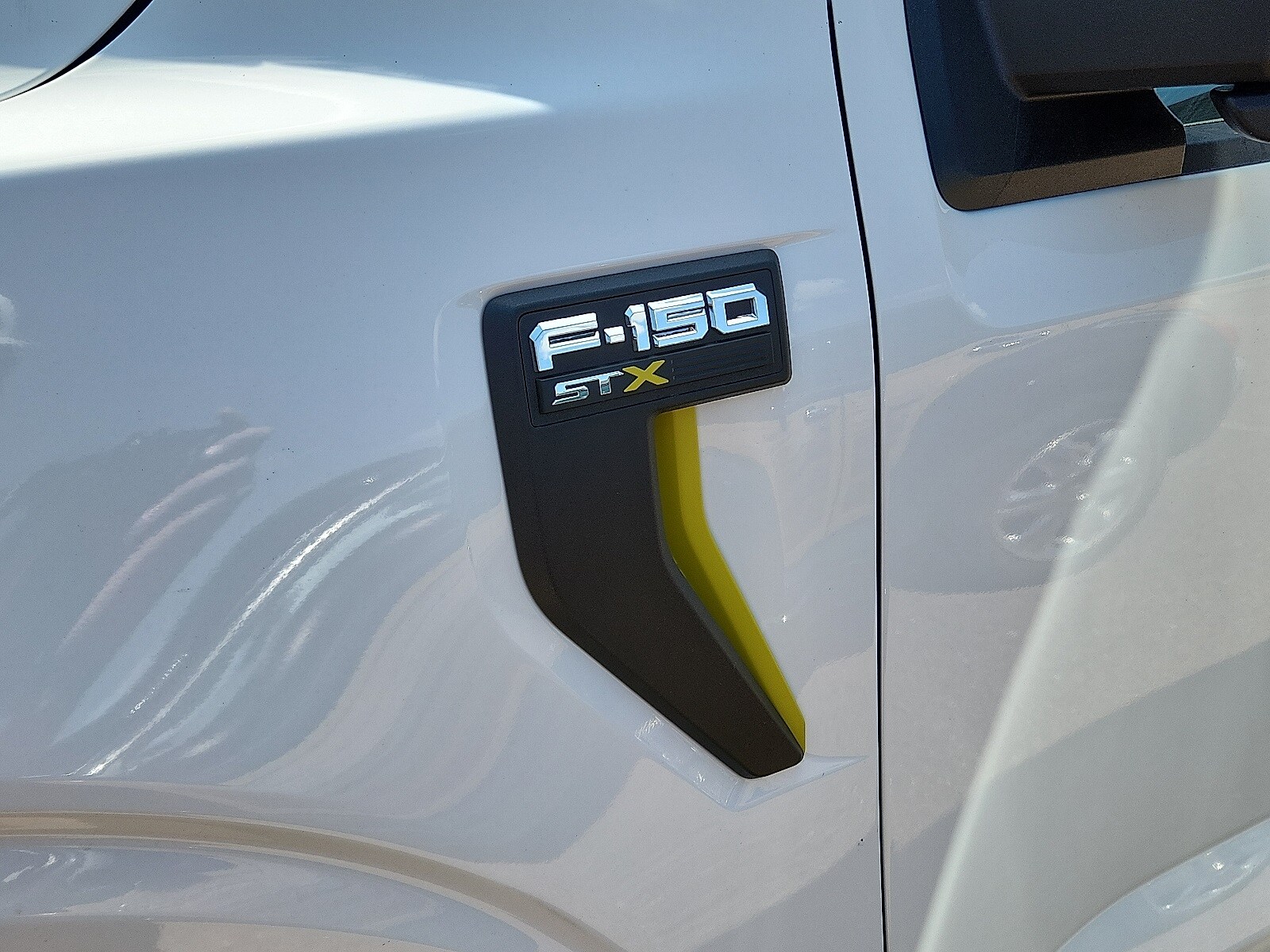 2025 Ford F-150 STX photo 3