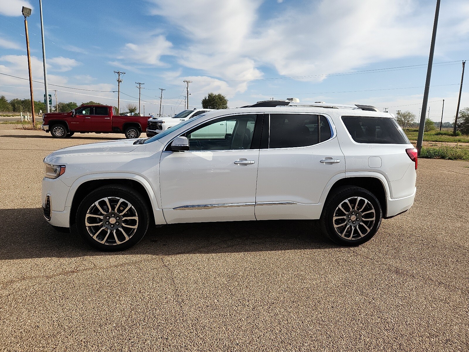 2022 Gmc Acadia Denali photo 2