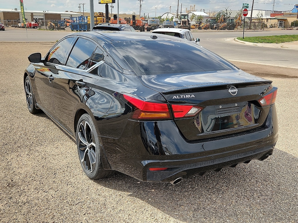 Used 2024 Nissan Altima 2.5 SR Sedan