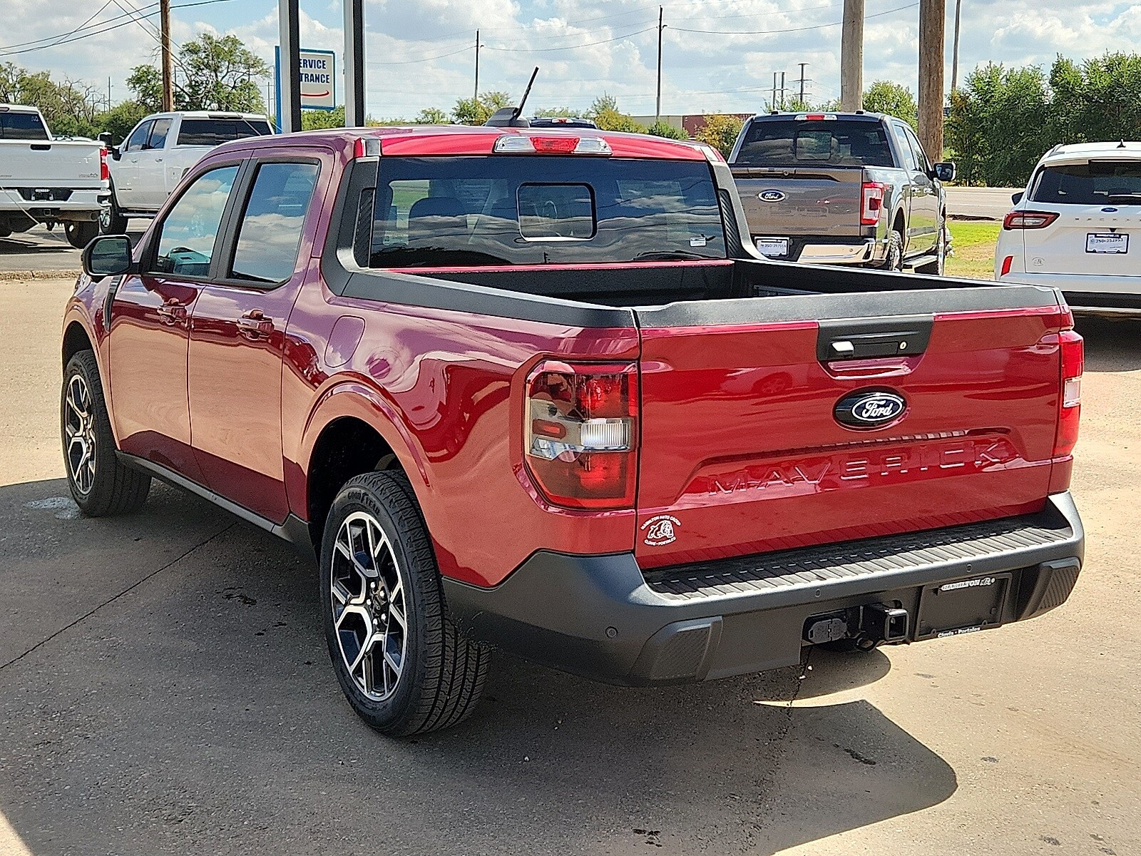 2025 Ford Maverick Lariat photo 2