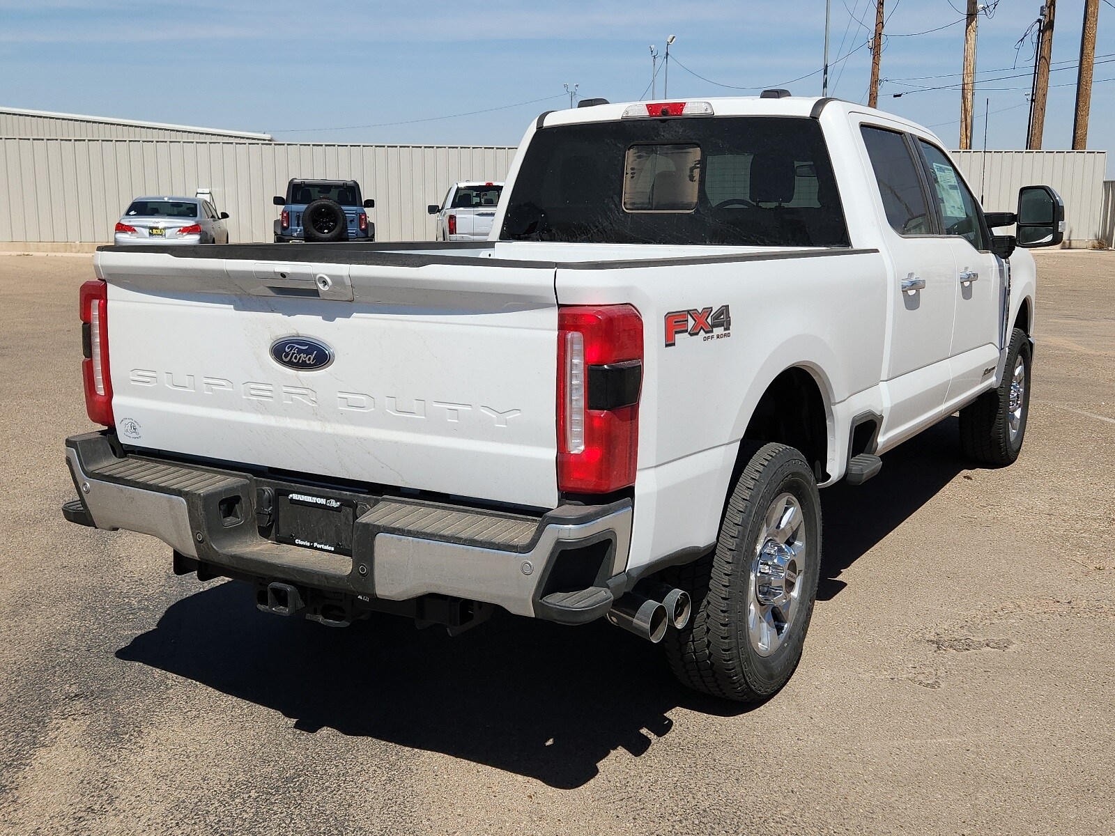 2025 Ford F-350 Lariat photo 4