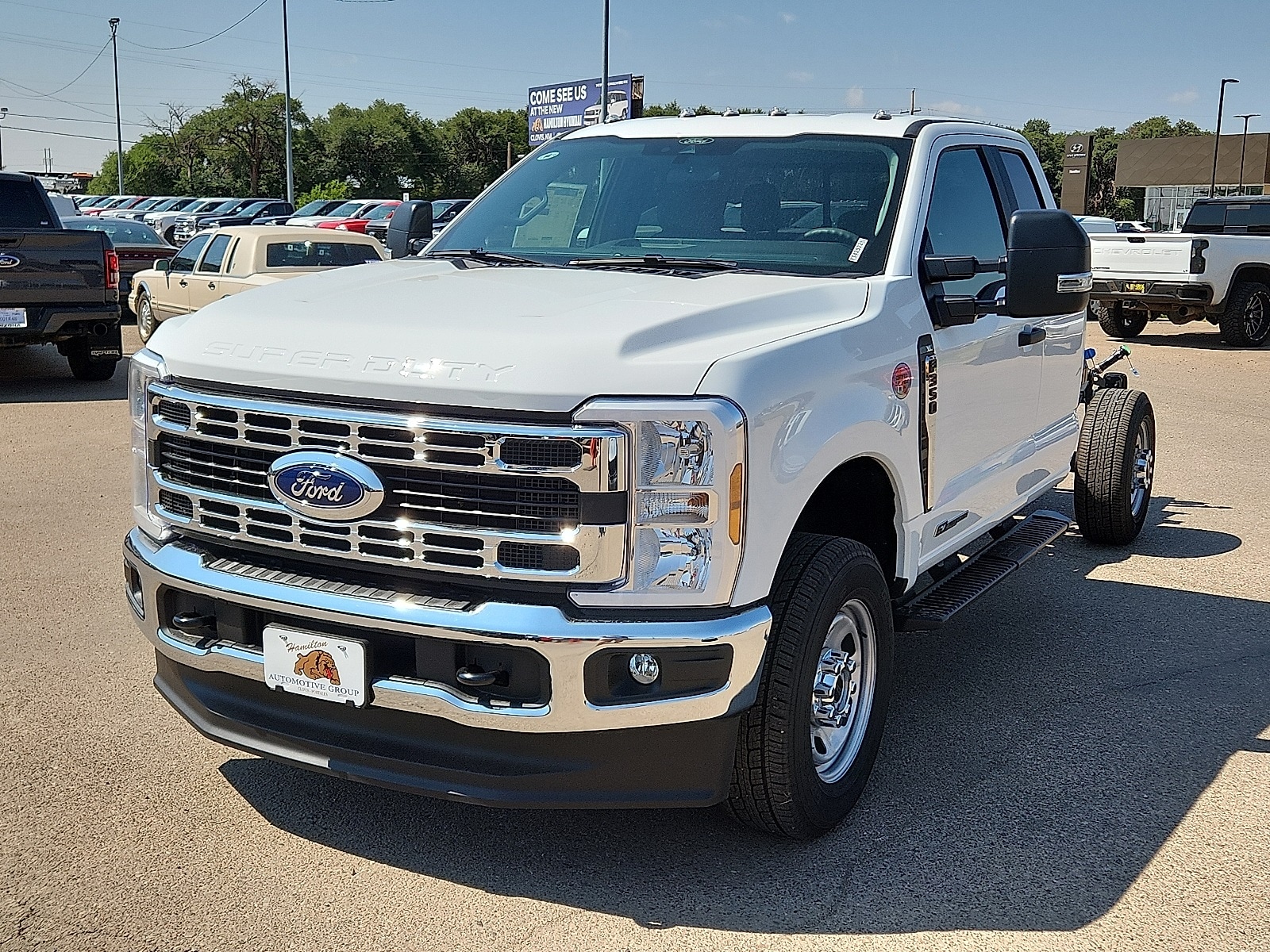2025 Ford F-350 Chassis Truck Super Cab 