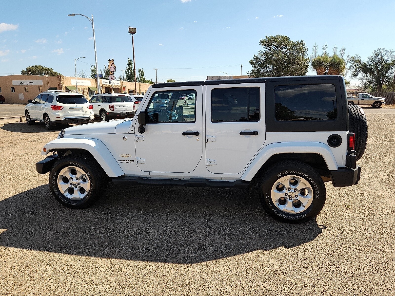 2015 Jeep Wrangler Sahara photo 2