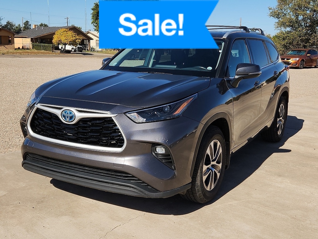 Used 2022 Toyota Highlander Hybrid XLE SUV
