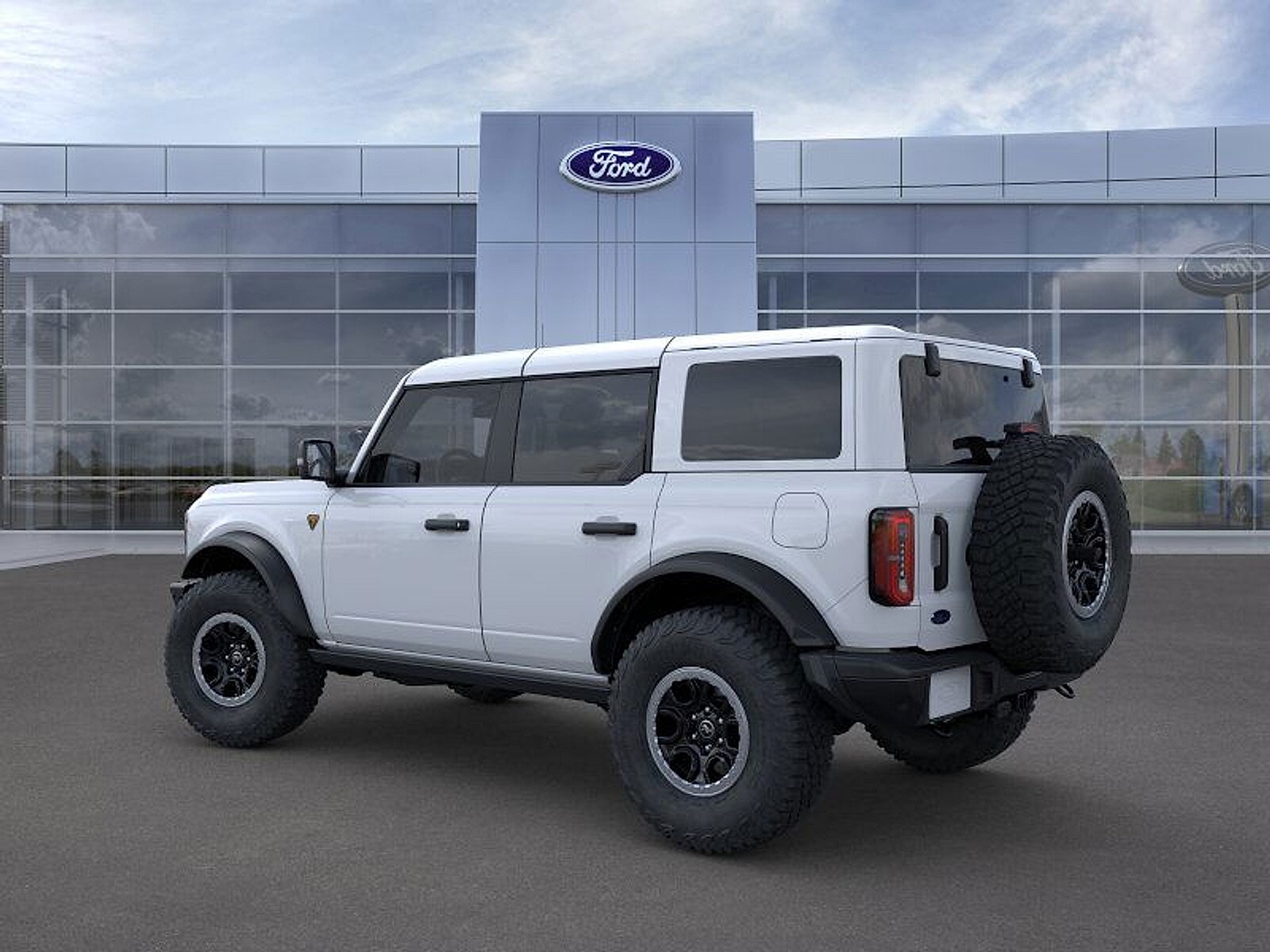 2025 Ford Bronco Badlands photo 3