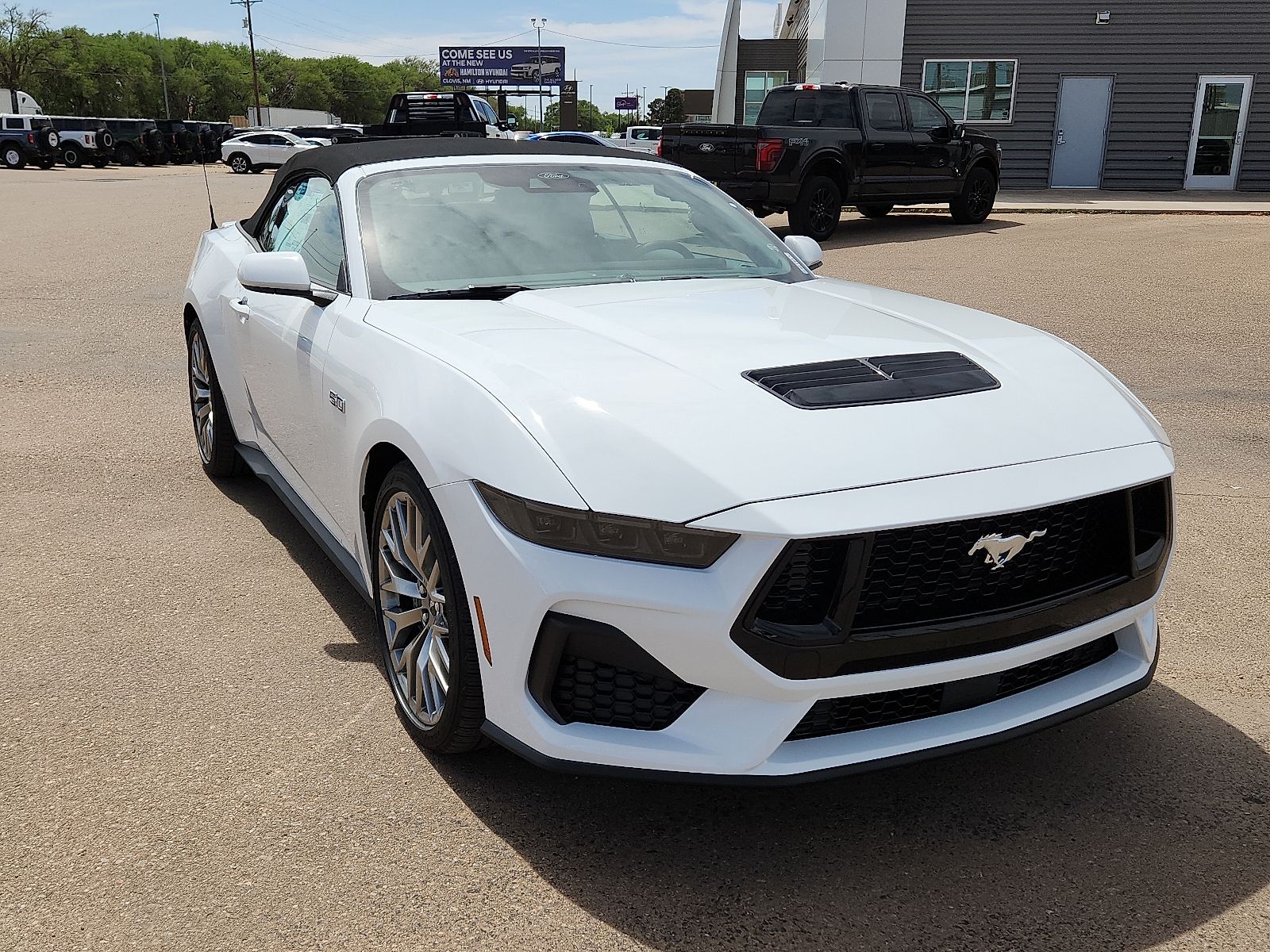 2025 Ford Mustang GT Premium Convertible - Photo 6