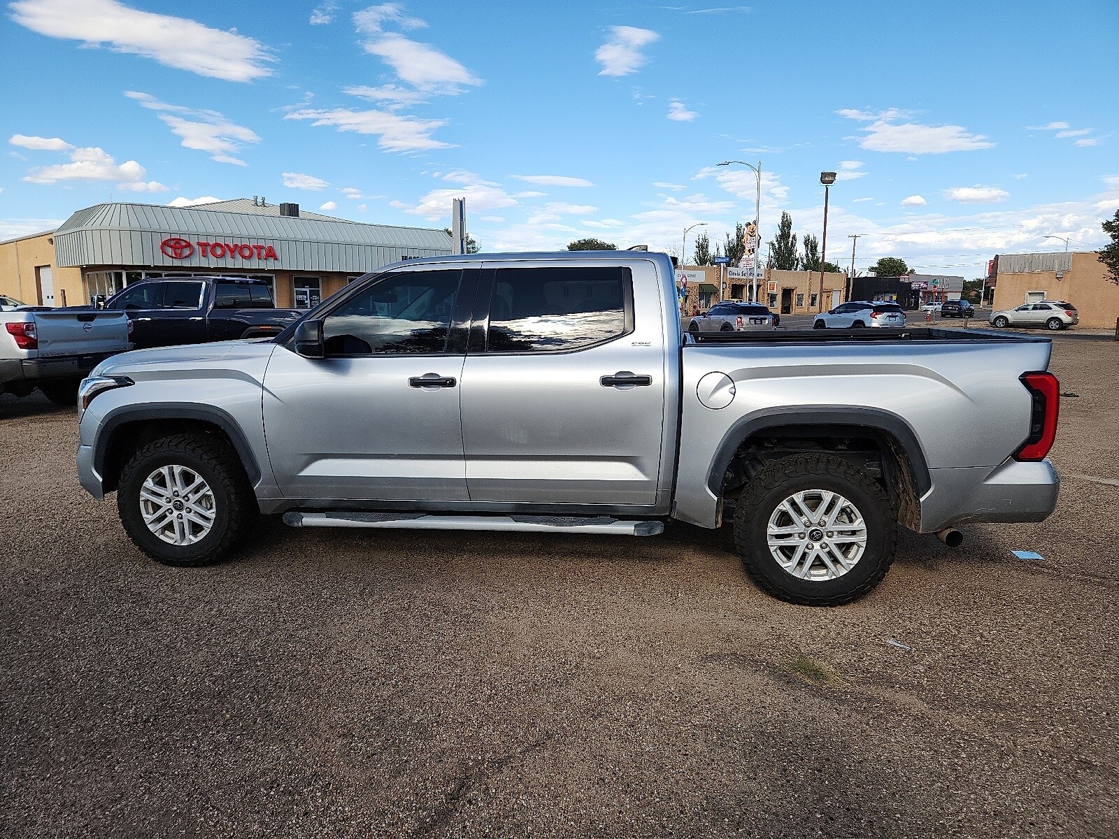 2023 Toyota Tundra SR5 photo 2