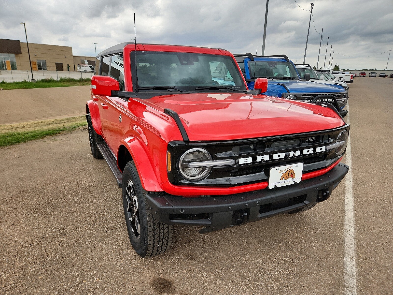 2024 Ford Bronco Badlands photo 3